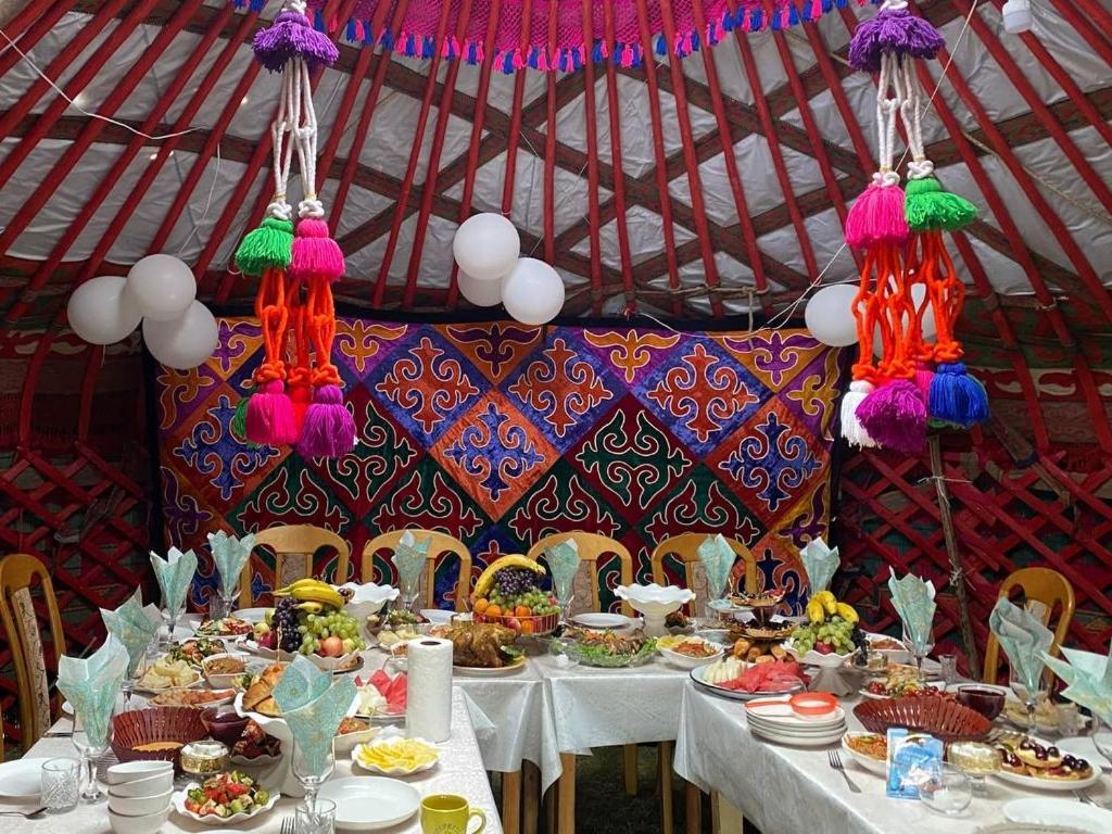Hotel Zalkar Yurt Camp Song-Kul Exterior foto